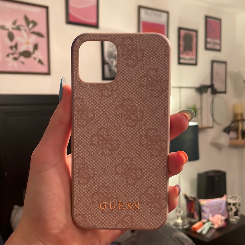 Guess phone case slightly discolored from jeans
